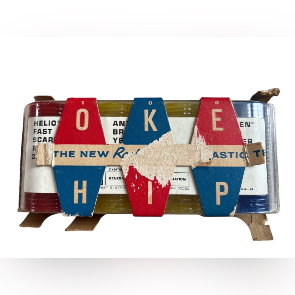 Vintage Rack-N-Hold‎ Poker Chips Set in Tray Red Yellow Blue – Unopened